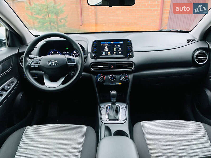 Внедорожник / Кроссовер Hyundai Kona 2018 в Львове