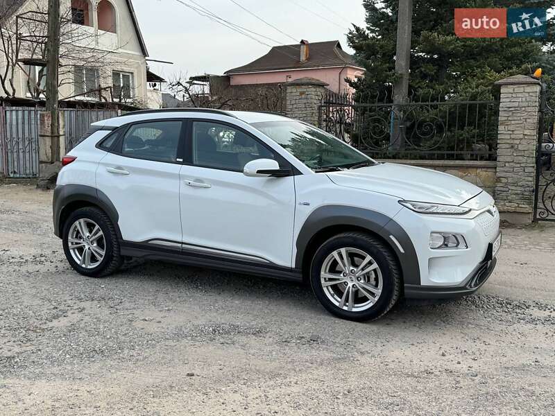 Внедорожник / Кроссовер Hyundai Kona 2020 в Виннице