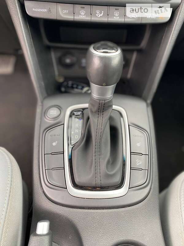 Внедорожник / Кроссовер Hyundai Kona 2020 в Киеве