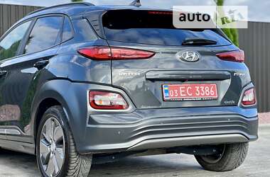 Внедорожник / Кроссовер Hyundai Kona 2018 в Тернополе