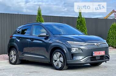 Внедорожник / Кроссовер Hyundai Kona 2018 в Тернополе