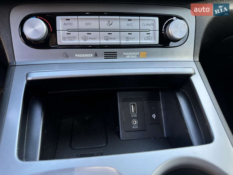 Внедорожник / Кроссовер Hyundai Kona 2018 в Николаеве