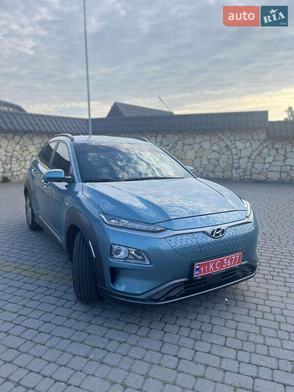 Позашляховик / Кросовер Hyundai Kona 2020 в Львові