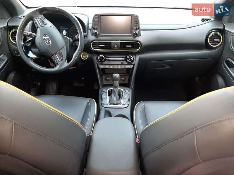 Внедорожник / Кроссовер Hyundai Kona 2019 в Сумах