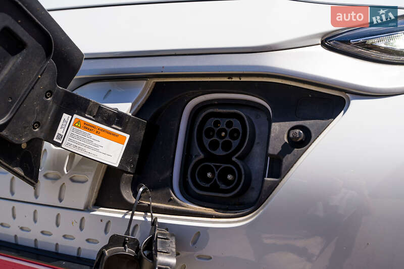 Внедорожник / Кроссовер Hyundai Kona 2018 в Нововолынске