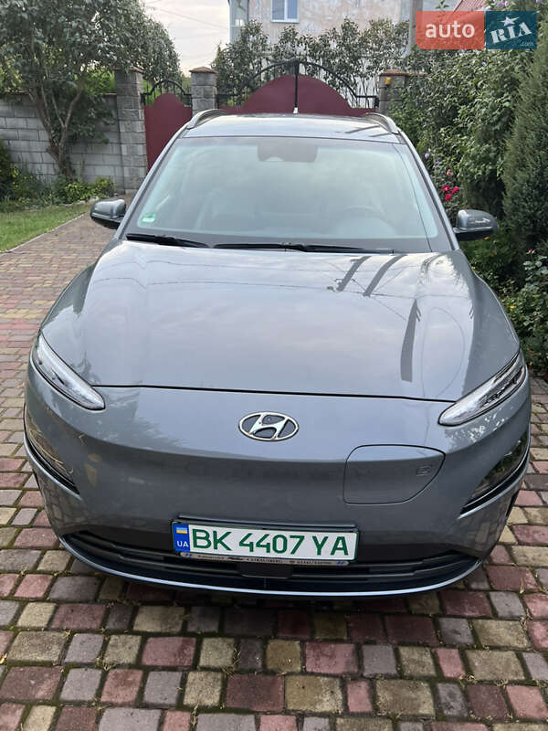 Внедорожник / Кроссовер Hyundai Kona 2021 в Ровно