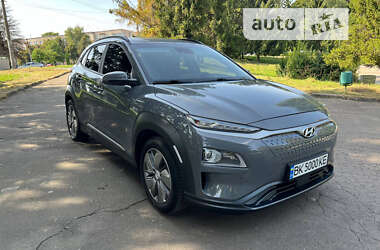 Внедорожник / Кроссовер Hyundai Kona 2019 в Ровно