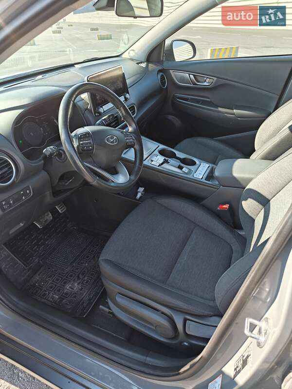 Внедорожник / Кроссовер Hyundai Kona 2020 в Львове
