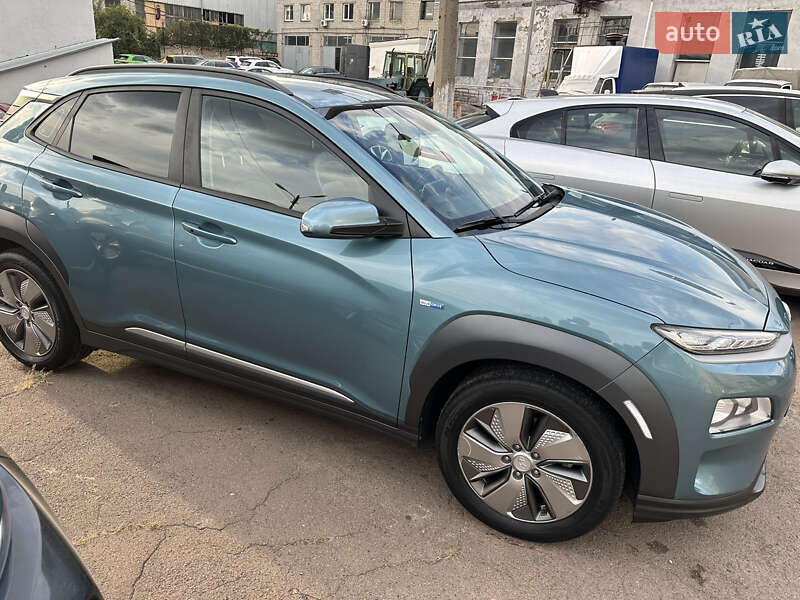Внедорожник / Кроссовер Hyundai Kona 2019 в Киеве