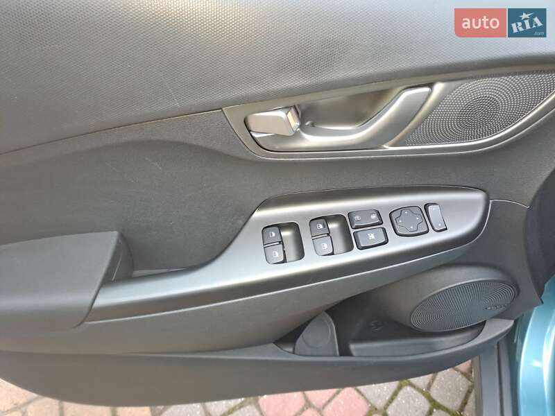 Внедорожник / Кроссовер Hyundai Kona 2020 в Ровно