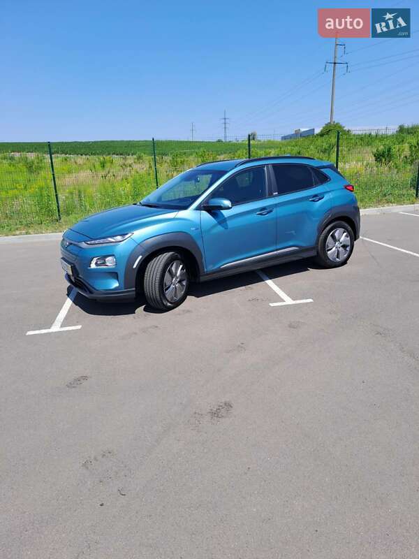 Внедорожник / Кроссовер Hyundai Kona 2020 в Ровно