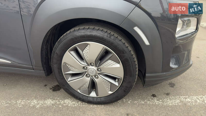 Внедорожник / Кроссовер Hyundai Kona 2020 в Александрие