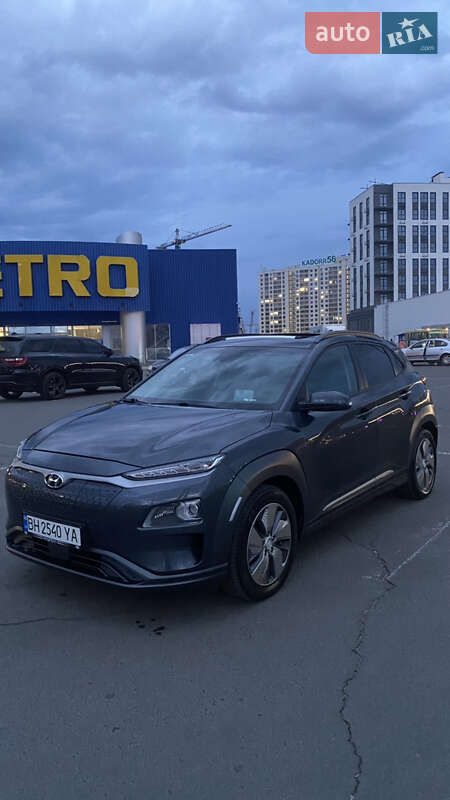 Внедорожник / Кроссовер Hyundai Kona 2019 в Одессе