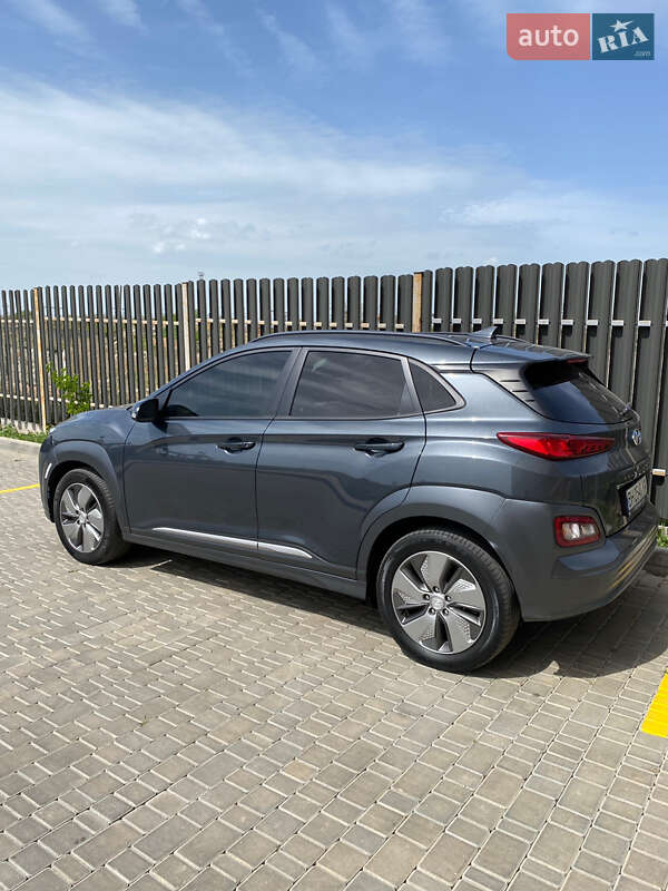 Внедорожник / Кроссовер Hyundai Kona 2019 в Одессе