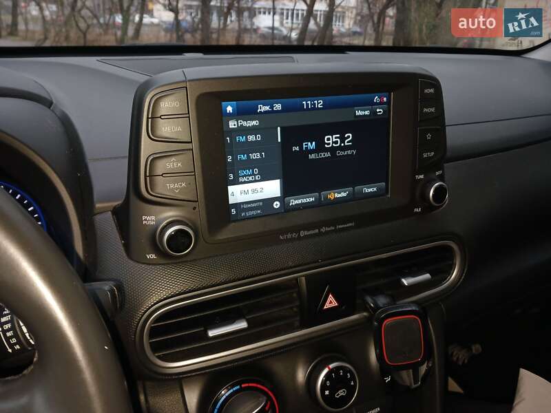 Внедорожник / Кроссовер Hyundai Kona 2021 в Киеве