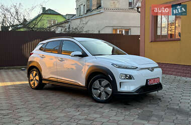 Внедорожник / Кроссовер Hyundai Kona 2020 в Ровно