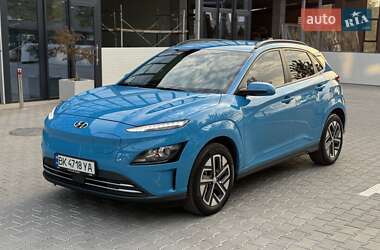 Внедорожник / Кроссовер Hyundai Kona 2023 в Ровно