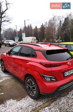 Внедорожник / Кроссовер Hyundai Kona 2021 в 