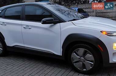 Внедорожник / Кроссовер Hyundai Kona 2021 в Владимире