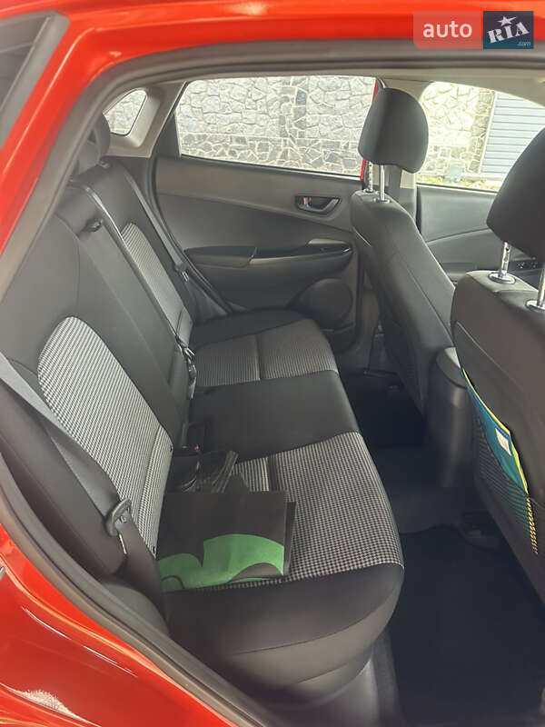 Внедорожник / Кроссовер Hyundai Kona 2019 в Киеве