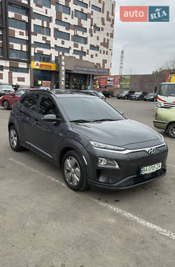 Внедорожник / Кроссовер Hyundai Kona 2020 в Александрие