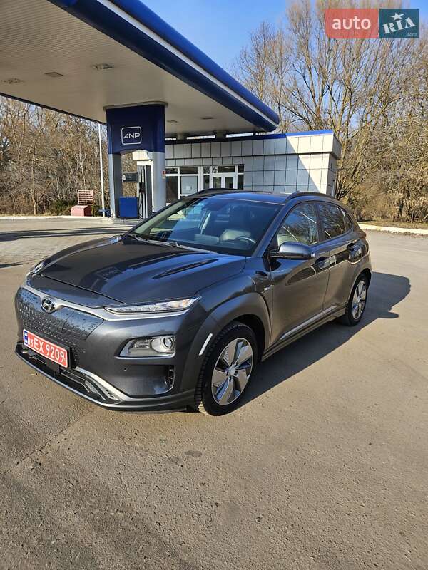 Внедорожник / Кроссовер Hyundai Kona 2019 в Дубно