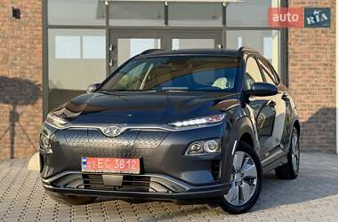 Внедорожник / Кроссовер Hyundai Kona 2021 в Тернополе