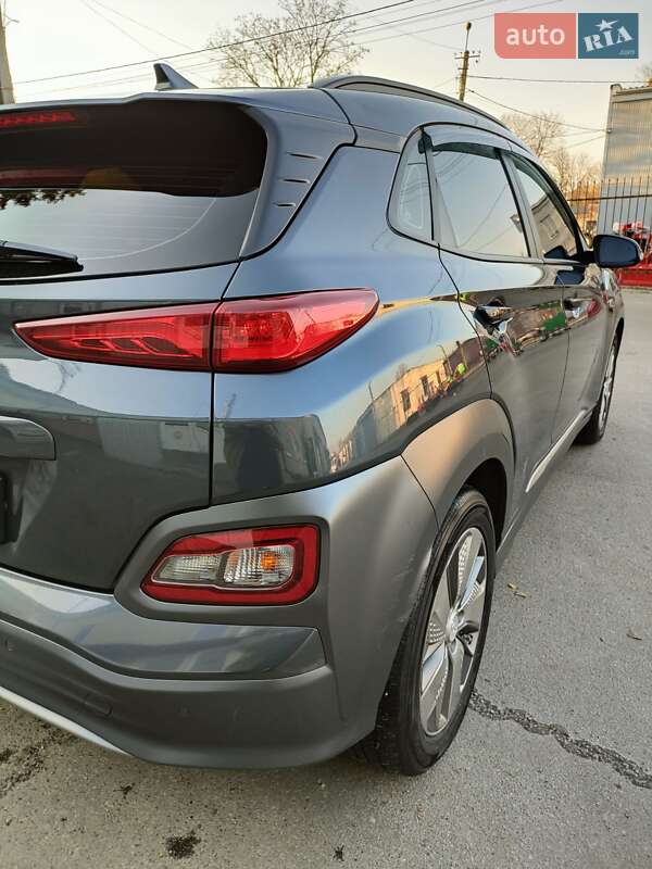 Позашляховик / Кросовер Hyundai Kona 2019 в Чернігові
