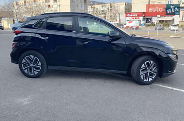 Позашляховик / Кросовер Hyundai Kona 2023 в 