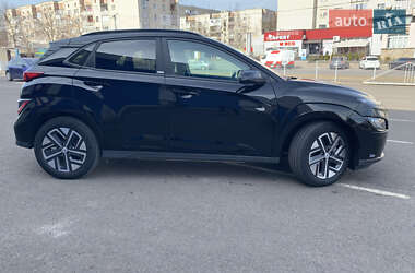 Позашляховик / Кросовер Hyundai Kona 2023 в 