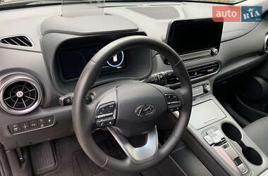 Позашляховик / Кросовер Hyundai Kona 2023 в 