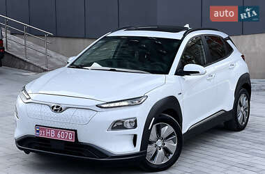 Внедорожник / Кроссовер Hyundai Kona 2019 в Тернополе