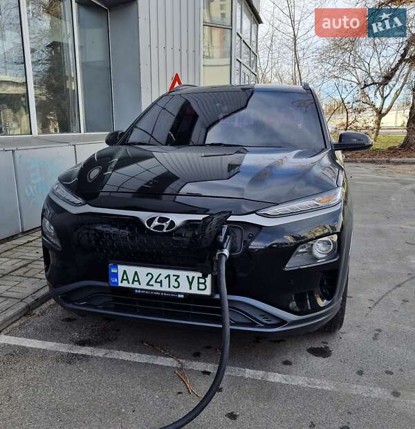Внедорожник / Кроссовер Hyundai Kona 2019 в 
