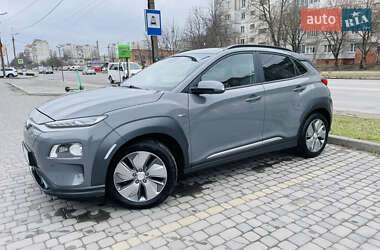 Внедорожник / Кроссовер Hyundai Kona 2019 в 