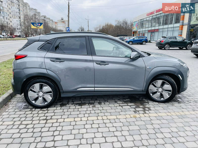 Внедорожник / Кроссовер Hyundai Kona 2019 в Хмельницком
