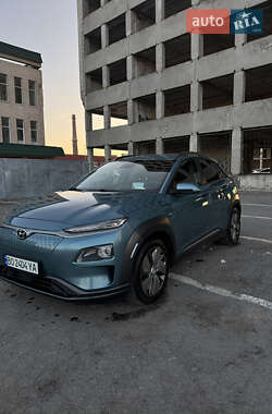 Внедорожник / Кроссовер Hyundai Kona 2018 в 