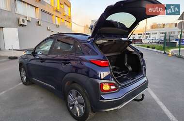 Позашляховик / Кросовер Hyundai Kona 2020 в 