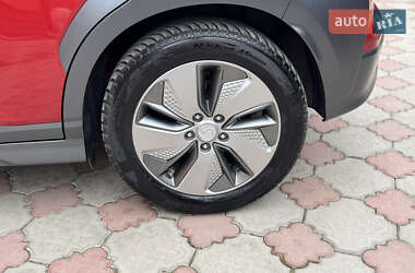 Позашляховик / Кросовер Hyundai Kona 2019 в 