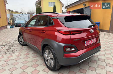Позашляховик / Кросовер Hyundai Kona 2019 в 