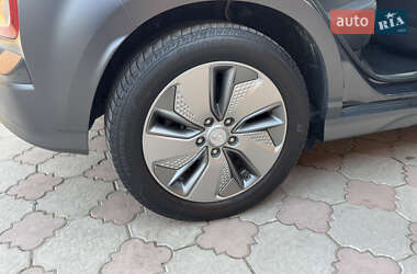 Внедорожник / Кроссовер Hyundai Kona 2019 в 