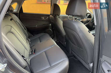 Внедорожник / Кроссовер Hyundai Kona 2019 в 