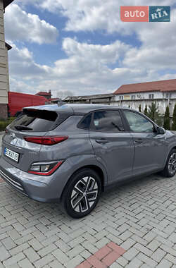 Внедорожник / Кроссовер Hyundai Kona 2022 в 