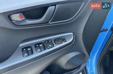 Внедорожник / Кроссовер Hyundai Kona 2019 в 