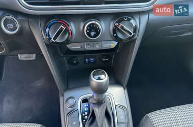 Внедорожник / Кроссовер Hyundai Kona 2019 в 
