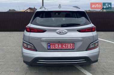 Внедорожник / Кроссовер Hyundai Kona 2021 в 