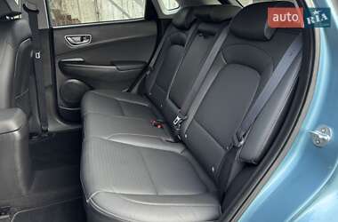 Позашляховик / Кросовер Hyundai Kona 2019 в 