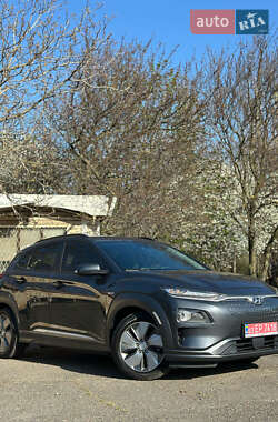 Внедорожник / Кроссовер Hyundai Kona 2019 в 