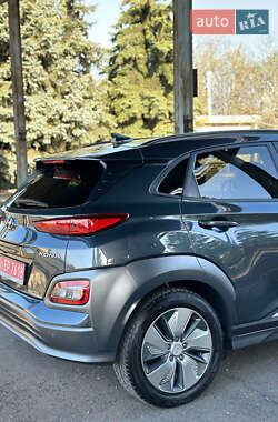 Внедорожник / Кроссовер Hyundai Kona 2019 в 