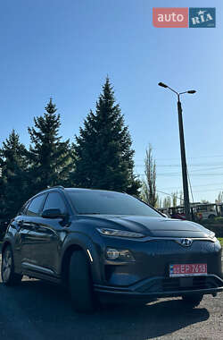 Внедорожник / Кроссовер Hyundai Kona 2019 в 