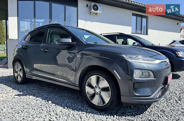 Внедорожник / Кроссовер Hyundai Kona 2019 в 